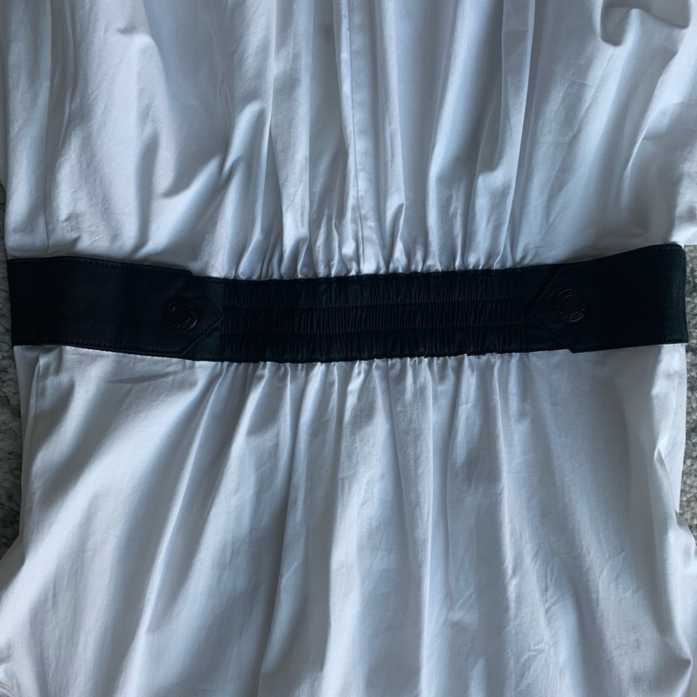 Super cute and stylish Armani Exchange dress - Picture 7 of 7